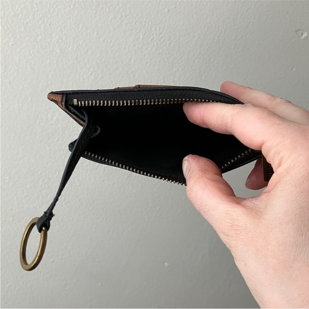 Fossil • Logan Leather Card Case Wallet in Leopard Stripe - Picture 4 of 8